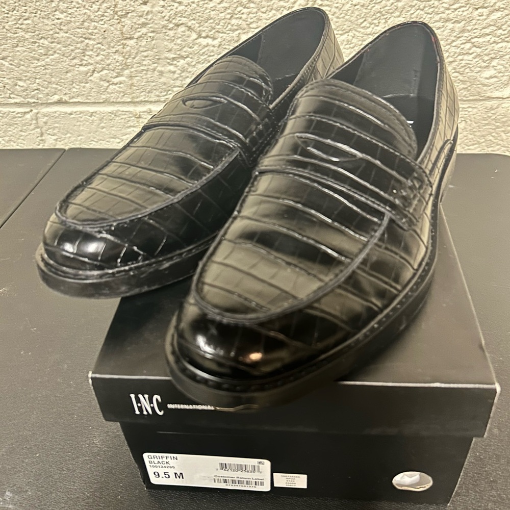 INC International Concepts Men's Black Loafers